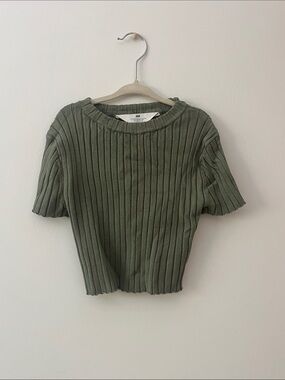 H&M Olive Green Ribbed Crop Knit Top